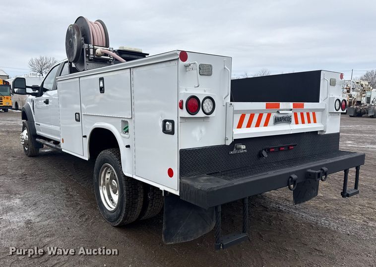 image for item EG2036 2017 Ford F550 Super Duty XL utility / service truck