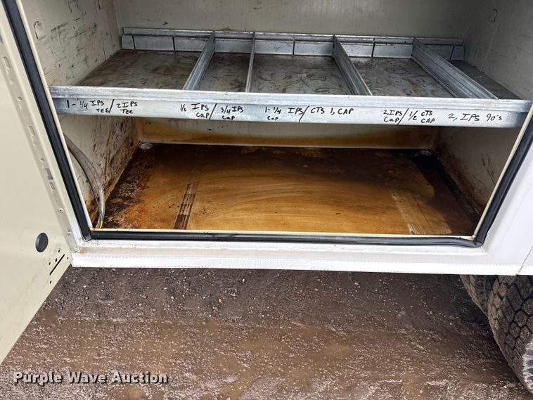 image for item EG2036 2017 Ford F550 Super Duty XL utility / service truck