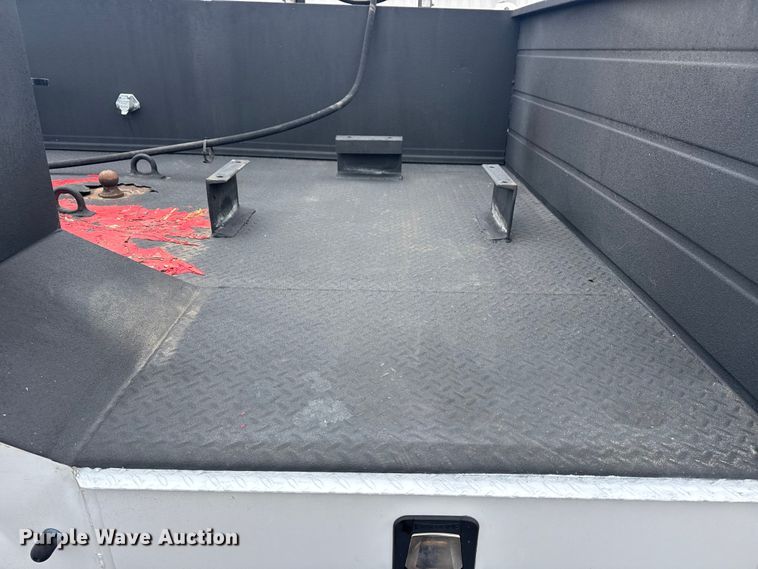 image for item EG2036 2017 Ford F550 Super Duty XL utility / service truck