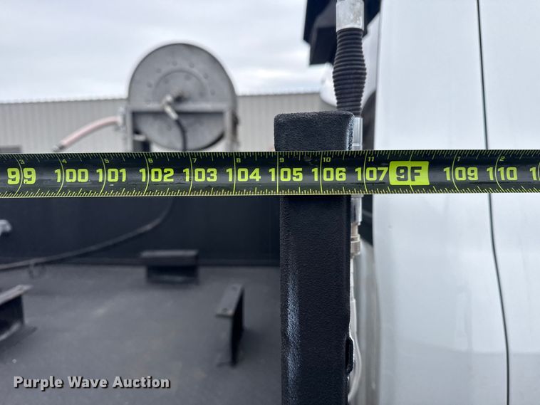 image for item EG2036 2017 Ford F550 Super Duty XL utility / service truck