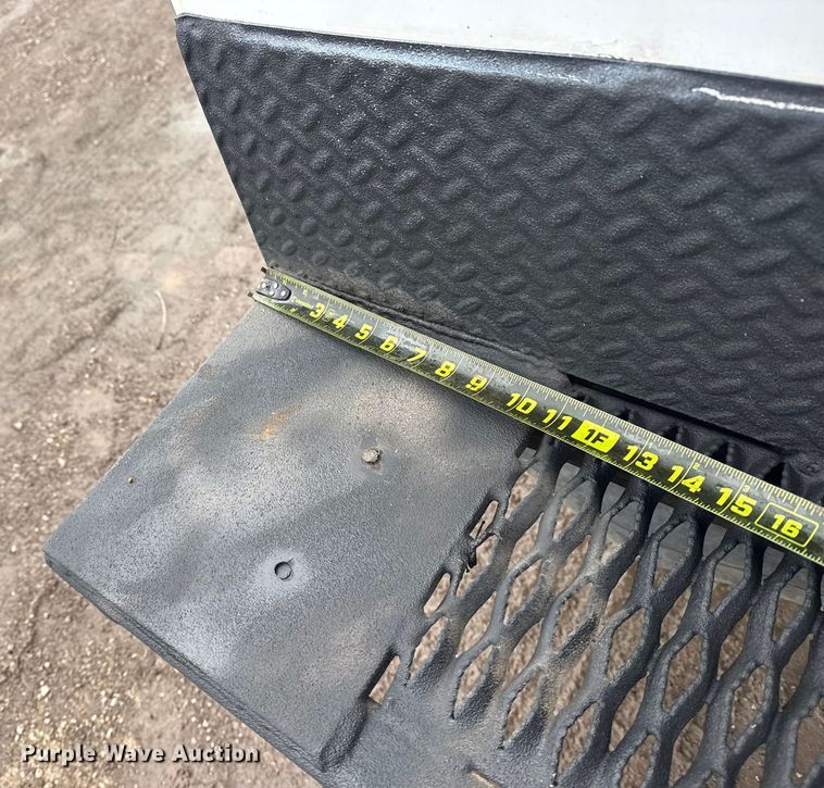 image for item EG2036 2017 Ford F550 Super Duty XL utility / service truck