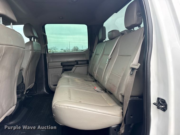 image for item EG2036 2017 Ford F550 Super Duty XL utility / service truck