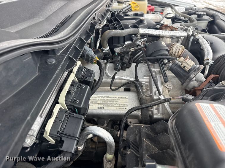 image for item EG2036 2017 Ford F550 Super Duty XL utility / service truck