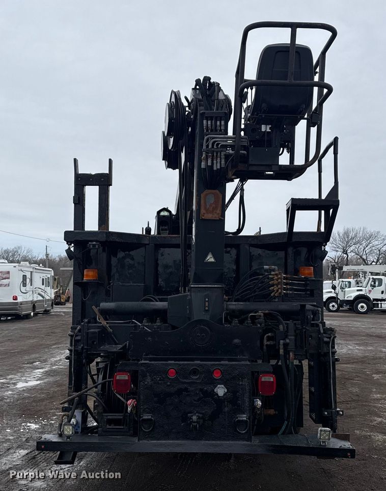 image for item EG2039 2007 Freightliner Business Class M2 crane truck