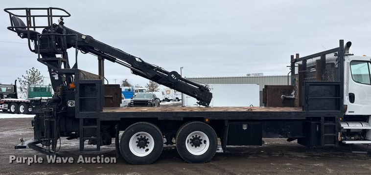 image for item EG2039 2007 Freightliner Business Class M2 crane truck