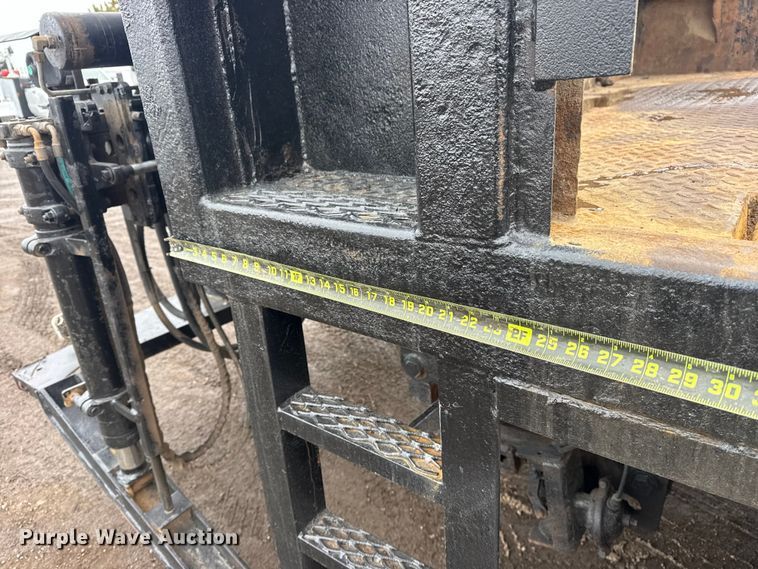 image for item EG2039 2007 Freightliner Business Class M2 crane truck