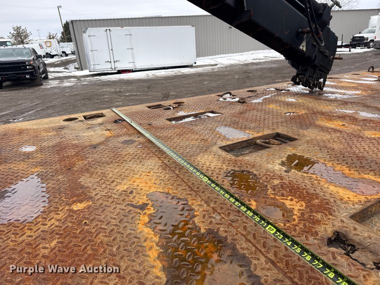 image for item EG2039 2007 Freightliner Business Class M2 crane truck