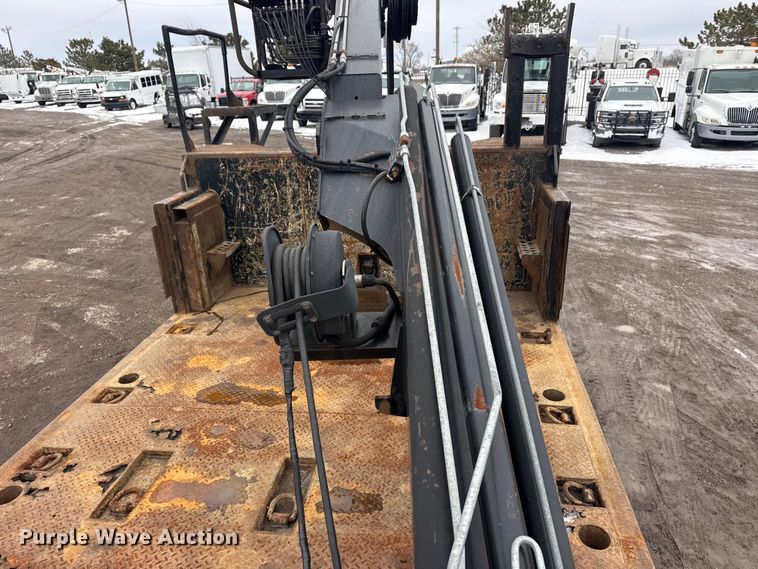 image for item EG2039 2007 Freightliner Business Class M2 crane truck