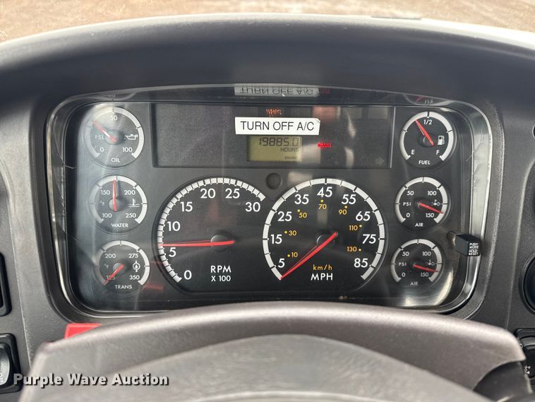 image for item EG2039 2007 Freightliner Business Class M2 crane truck