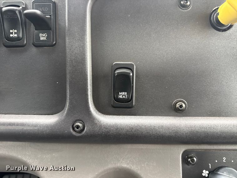 image for item EG2039 2007 Freightliner Business Class M2 crane truck