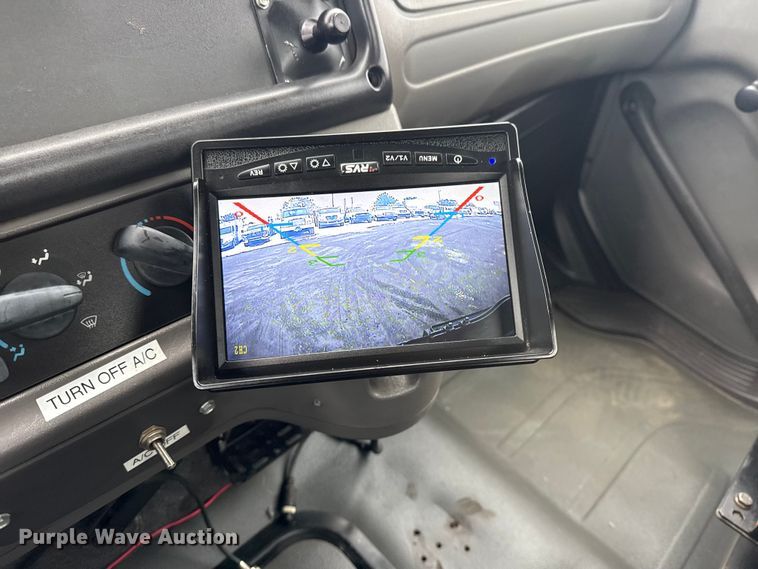 image for item EG2039 2007 Freightliner Business Class M2 crane truck