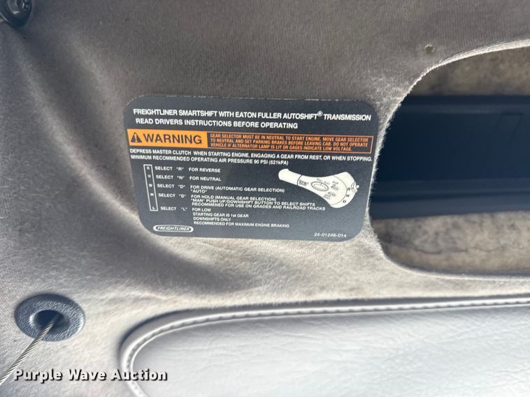 image for item EG2039 2007 Freightliner Business Class M2 crane truck