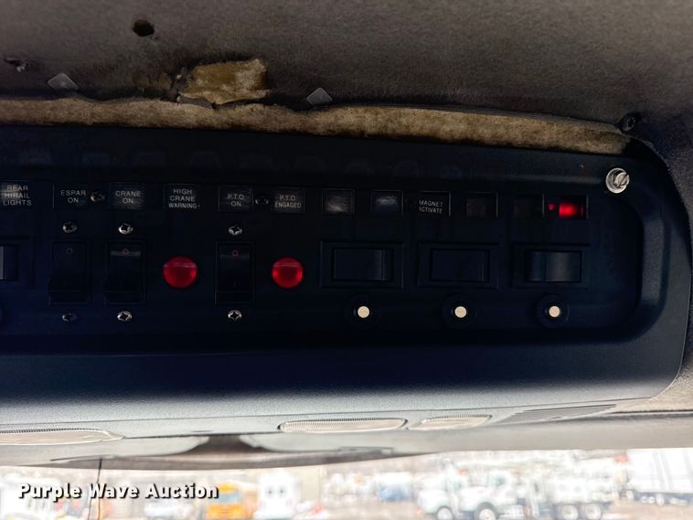 image for item EG2039 2007 Freightliner Business Class M2 crane truck