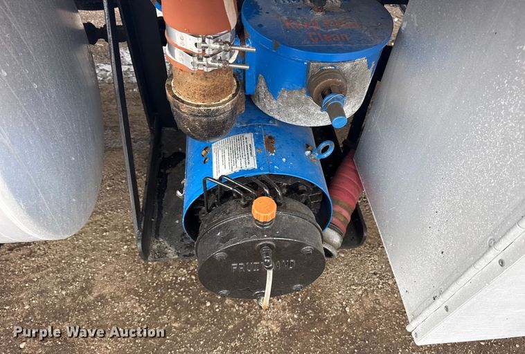 image for item EG2040 2012 Mack GU713 vacuum truck