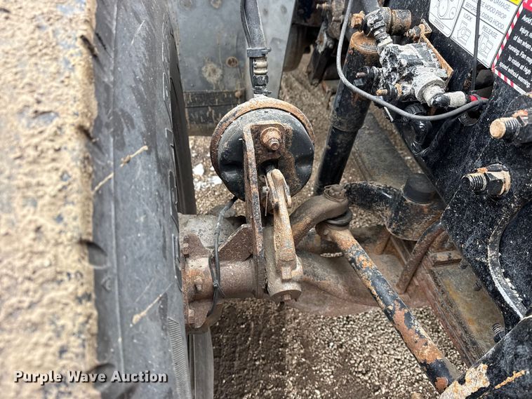 image for item EG2040 2012 Mack GU713 vacuum truck