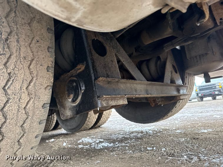 image for item EG2040 2012 Mack GU713 vacuum truck