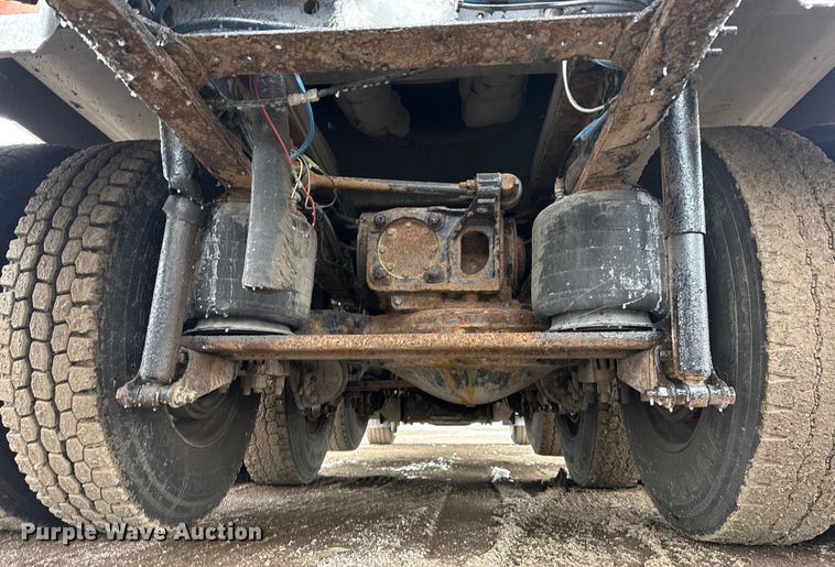 image for item EG2040 2012 Mack GU713 vacuum truck