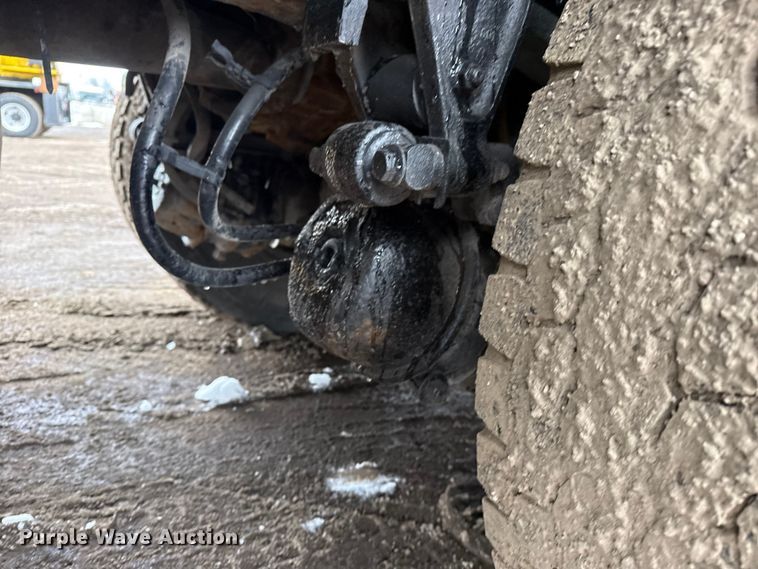 image for item EG2040 2012 Mack GU713 vacuum truck