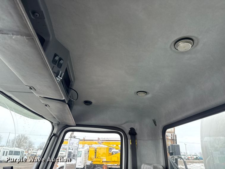 image for item EG2040 2012 Mack GU713 vacuum truck