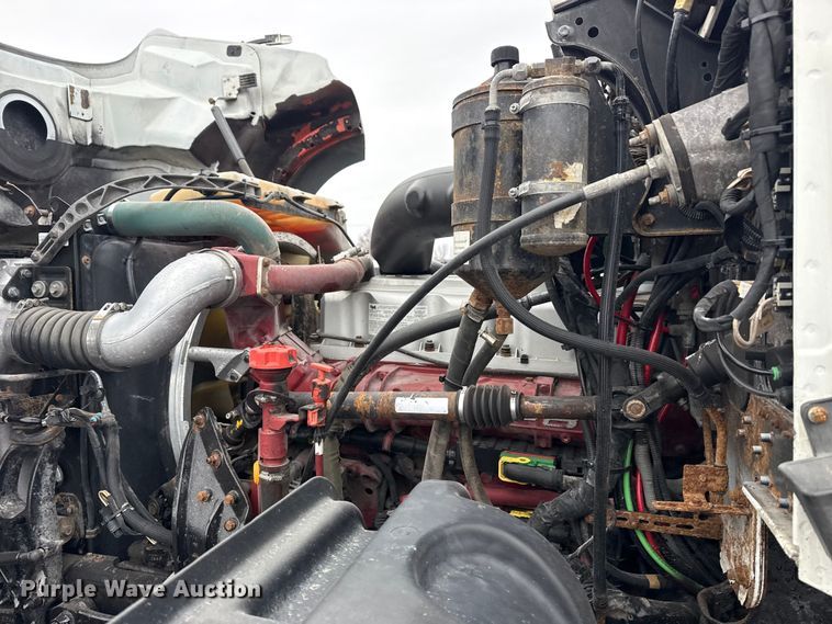 image for item EG2040 2012 Mack GU713 vacuum truck