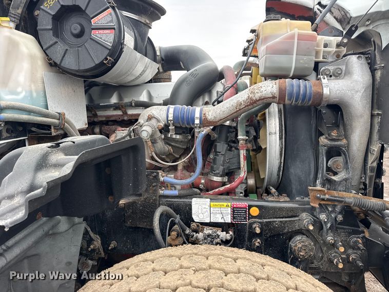 image for item EG2040 2012 Mack GU713 vacuum truck