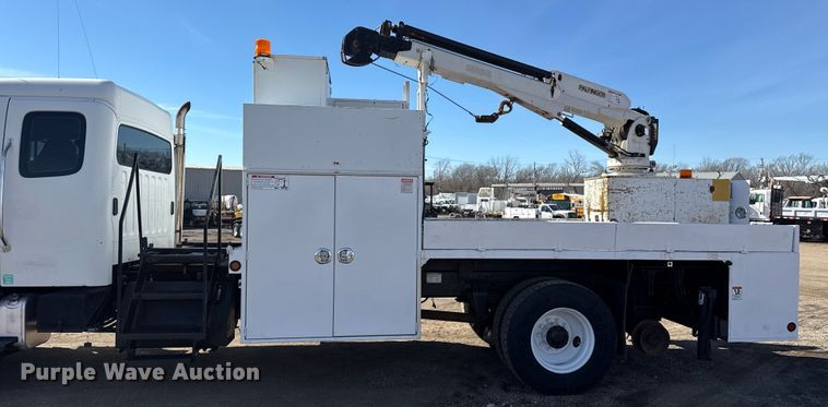 image for item EG2048 2007 Freightliner Business Class M2 utility / service truck