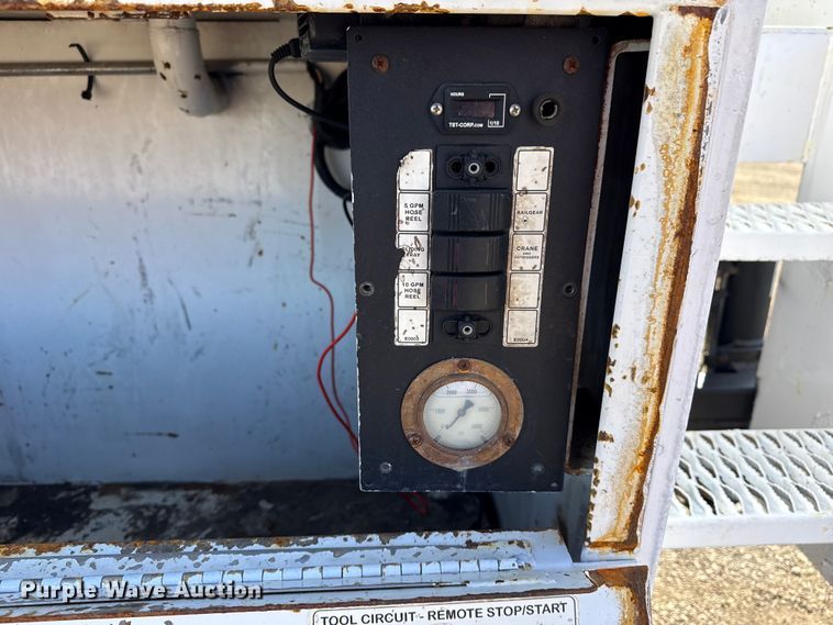 image for item EG2048 2007 Freightliner Business Class M2 utility / service truck