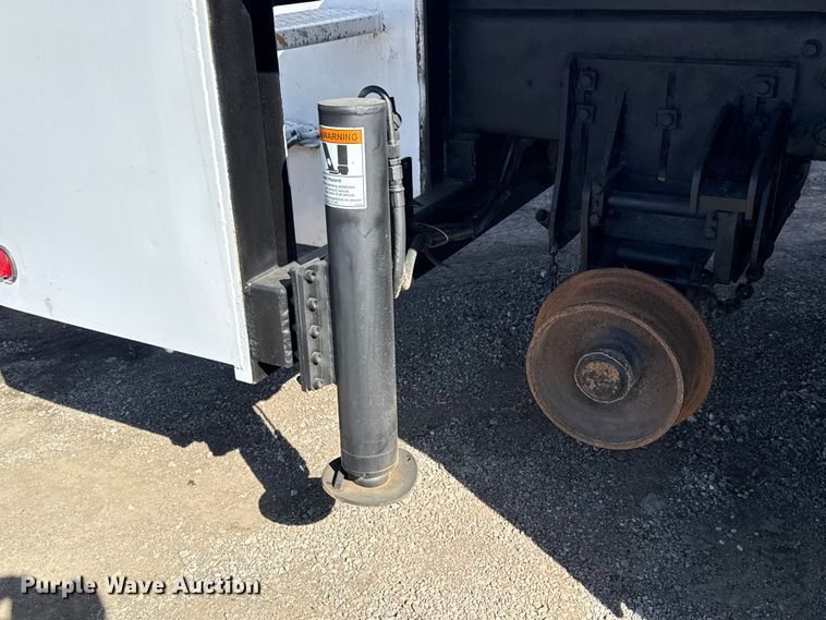 image for item EG2048 2007 Freightliner Business Class M2 utility / service truck