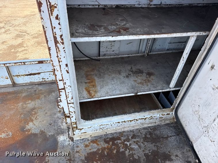 image for item EG2048 2007 Freightliner Business Class M2 utility / service truck