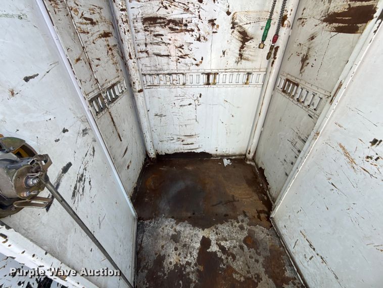 image for item EG2048 2007 Freightliner Business Class M2 utility / service truck