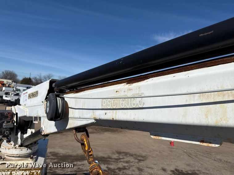 image for item EG2048 2007 Freightliner Business Class M2 utility / service truck