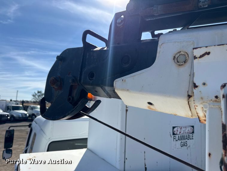 image for item EG2048 2007 Freightliner Business Class M2 utility / service truck