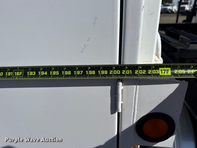 image for item EG2048 2007 Freightliner Business Class M2 utility / service truck