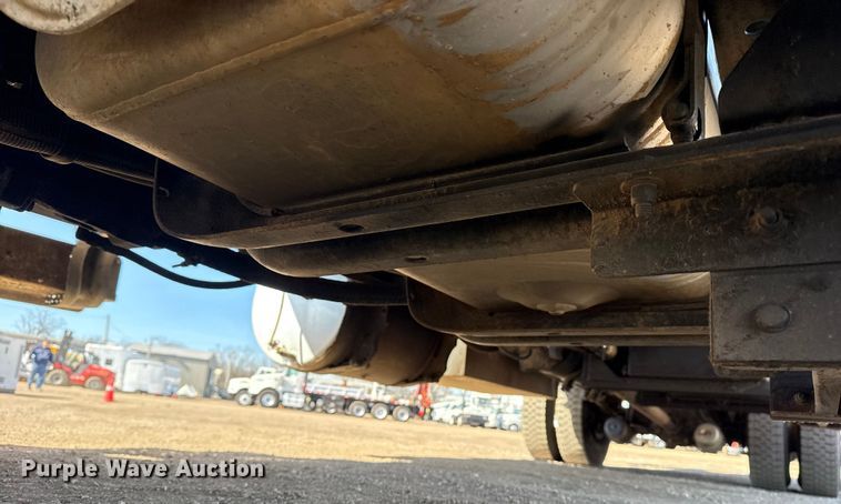 image for item EG2048 2007 Freightliner Business Class M2 utility / service truck