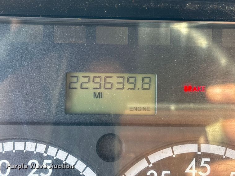 image for item EG2048 2007 Freightliner Business Class M2 utility / service truck