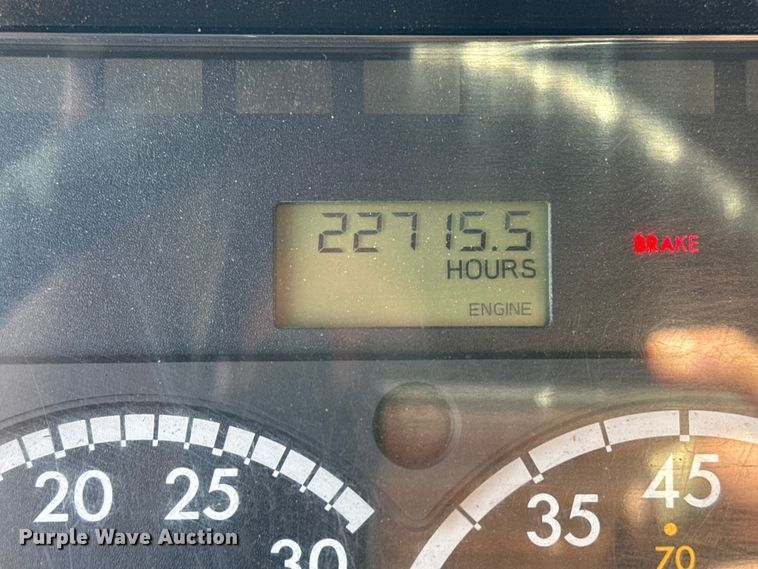 image for item EG2048 2007 Freightliner Business Class M2 utility / service truck