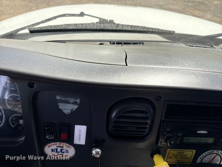 image for item EG2048 2007 Freightliner Business Class M2 utility / service truck