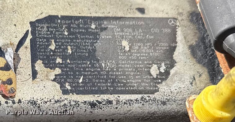 image for item EG2048 2007 Freightliner Business Class M2 utility / service truck