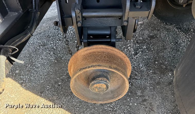 image for item EG2048 2007 Freightliner Business Class M2 utility / service truck