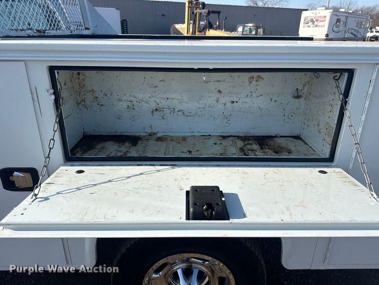 image for item EG2077 2015 Chevrolet Silverado 2500HD Ext. Cab pickup truck