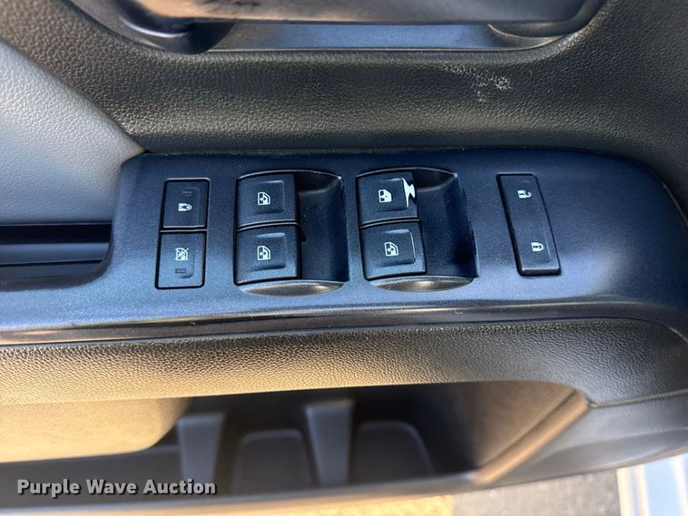 image for item EG2077 2015 Chevrolet Silverado 2500HD Ext. Cab pickup truck