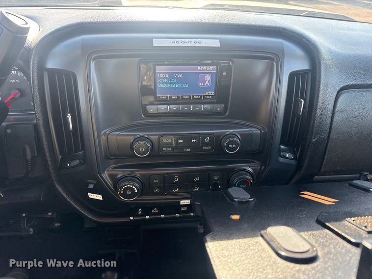 image for item EG2077 2015 Chevrolet Silverado 2500HD Ext. Cab pickup truck