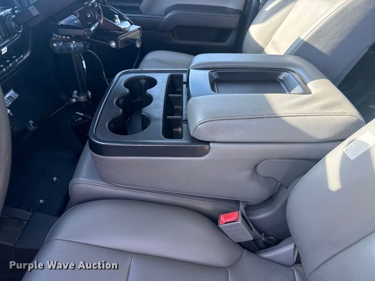 image for item EG2077 2015 Chevrolet Silverado 2500HD Ext. Cab pickup truck