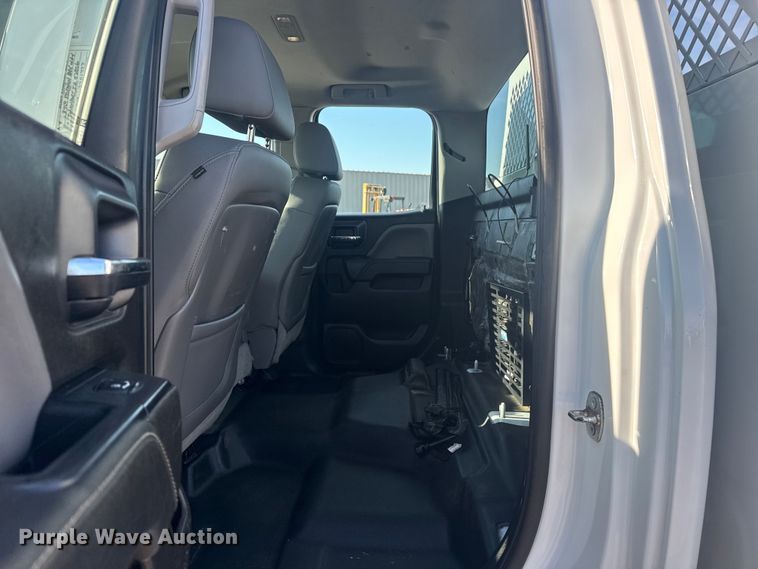 image for item EG2077 2015 Chevrolet Silverado 2500HD Ext. Cab pickup truck