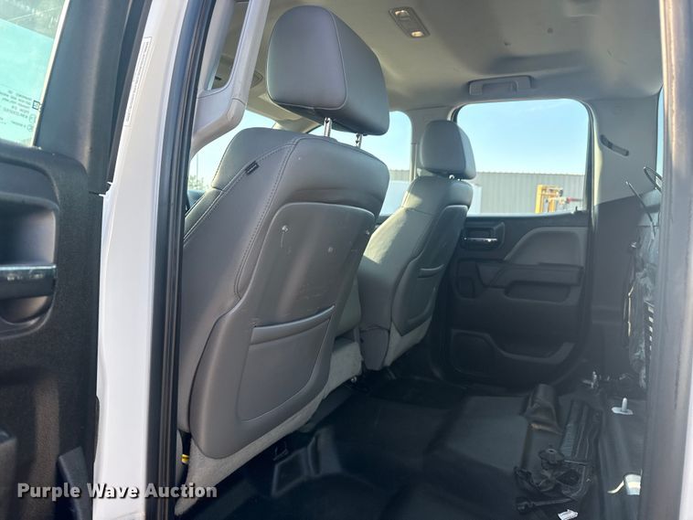 image for item EG2077 2015 Chevrolet Silverado 2500HD Ext. Cab pickup truck