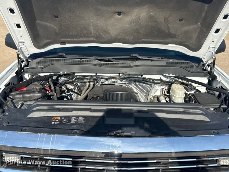 image for item EG2077 2015 Chevrolet Silverado 2500HD Ext. Cab pickup truck