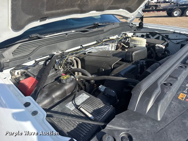 image for item EG2077 2015 Chevrolet Silverado 2500HD Ext. Cab pickup truck