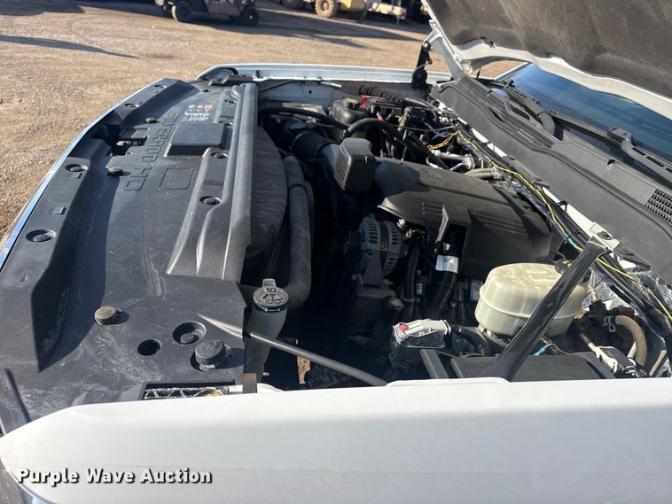 image for item EG2077 2015 Chevrolet Silverado 2500HD Ext. Cab pickup truck