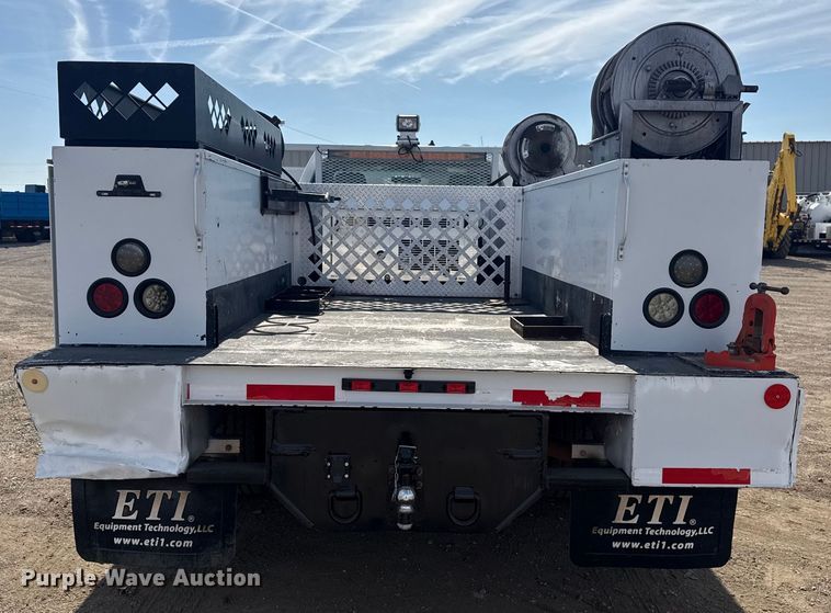 image for item EG2084 2012 Ford F-550 Super Duty utility / service truck