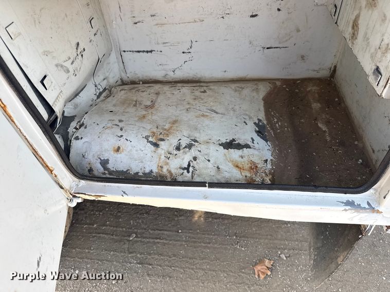 image for item EG2084 2012 Ford F-550 Super Duty utility / service truck